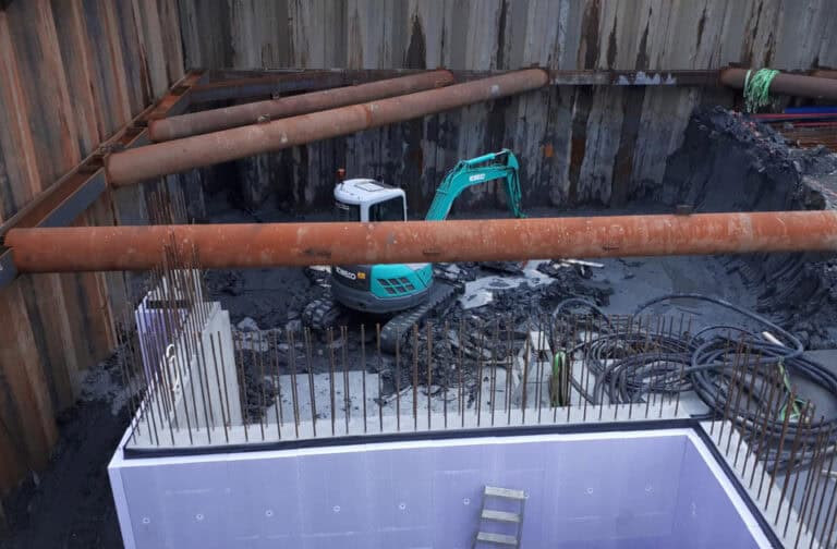 Betongarbeid og graving for ny bolig eller oppussing, profesjonell byggeledelse og skreddersydde byggeprosjekter for kunder i Norge.